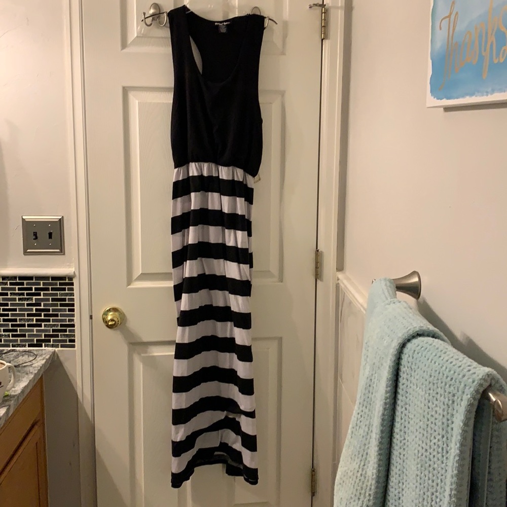 Black and white maxi dress